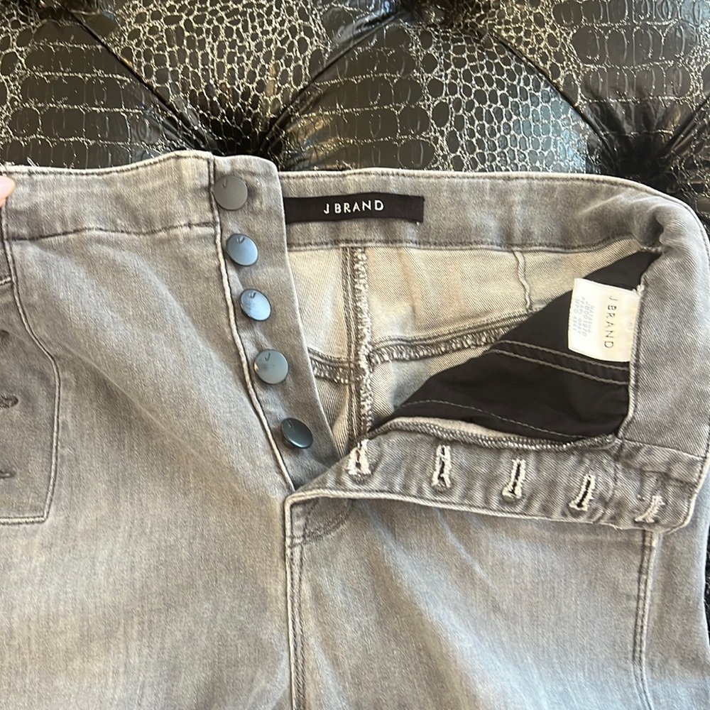 J Brand